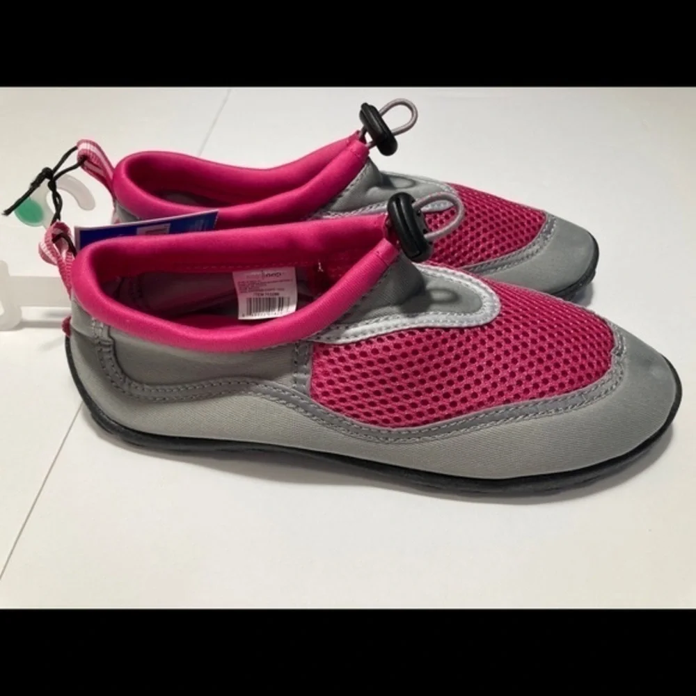 Kid's Water Shoes Hot Pink & Gray | Size 2/3 NWT summer beach